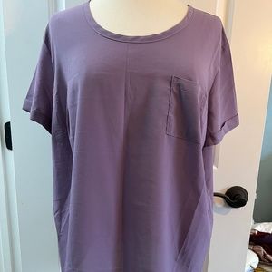 Avenue Sheer Top Size 18/20
